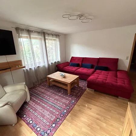 Am Baumgarten Apartman *