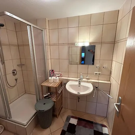 Am Baumgarten Apartman *